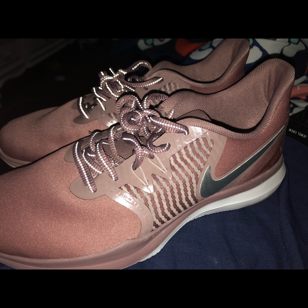 Women Nike shoes